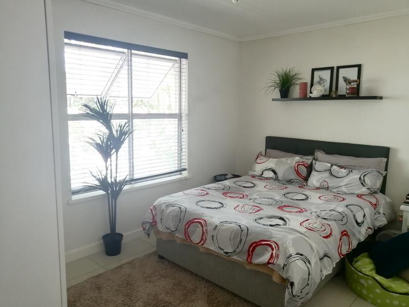 2 Bedroom Property for Sale in Kenilworth Western Cape